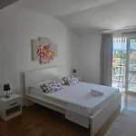 Pavla شقة *