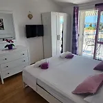 Pavla * أوروبيتش