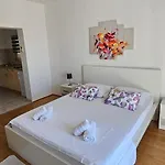 Pavla * أوروبيتش