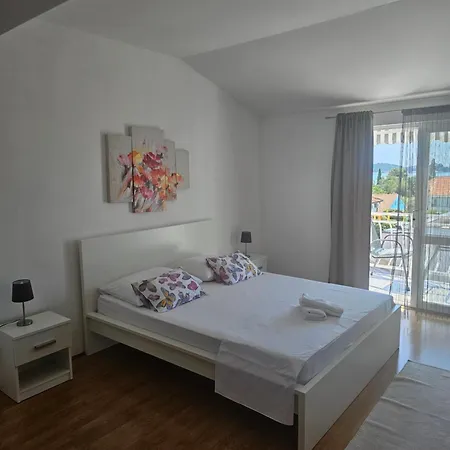Pavla Apartamento *